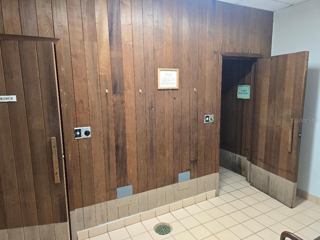 CONTINENTAL TOWERS INC CONDO - Residential