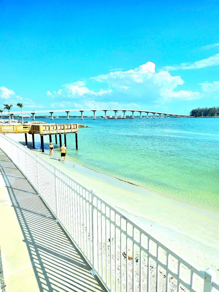 CONTINENTAL TOWERS INC CONDO - Residential