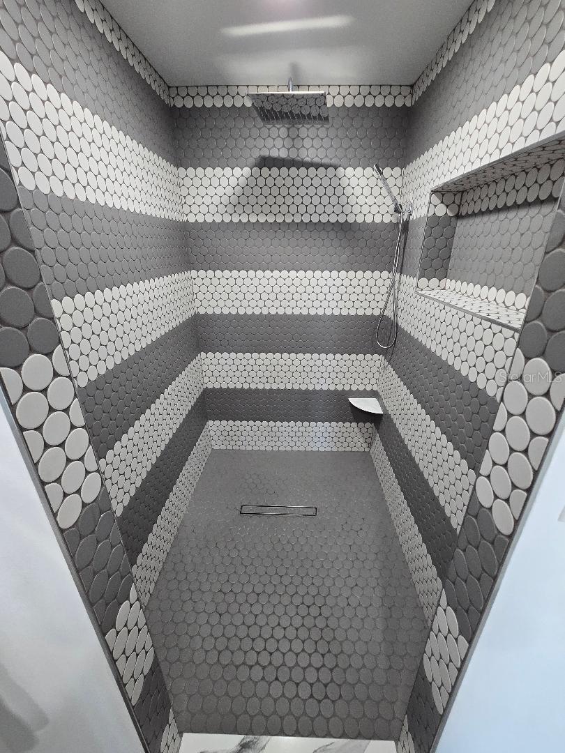 CONTINENTAL TOWERS INC CONDO - Residential