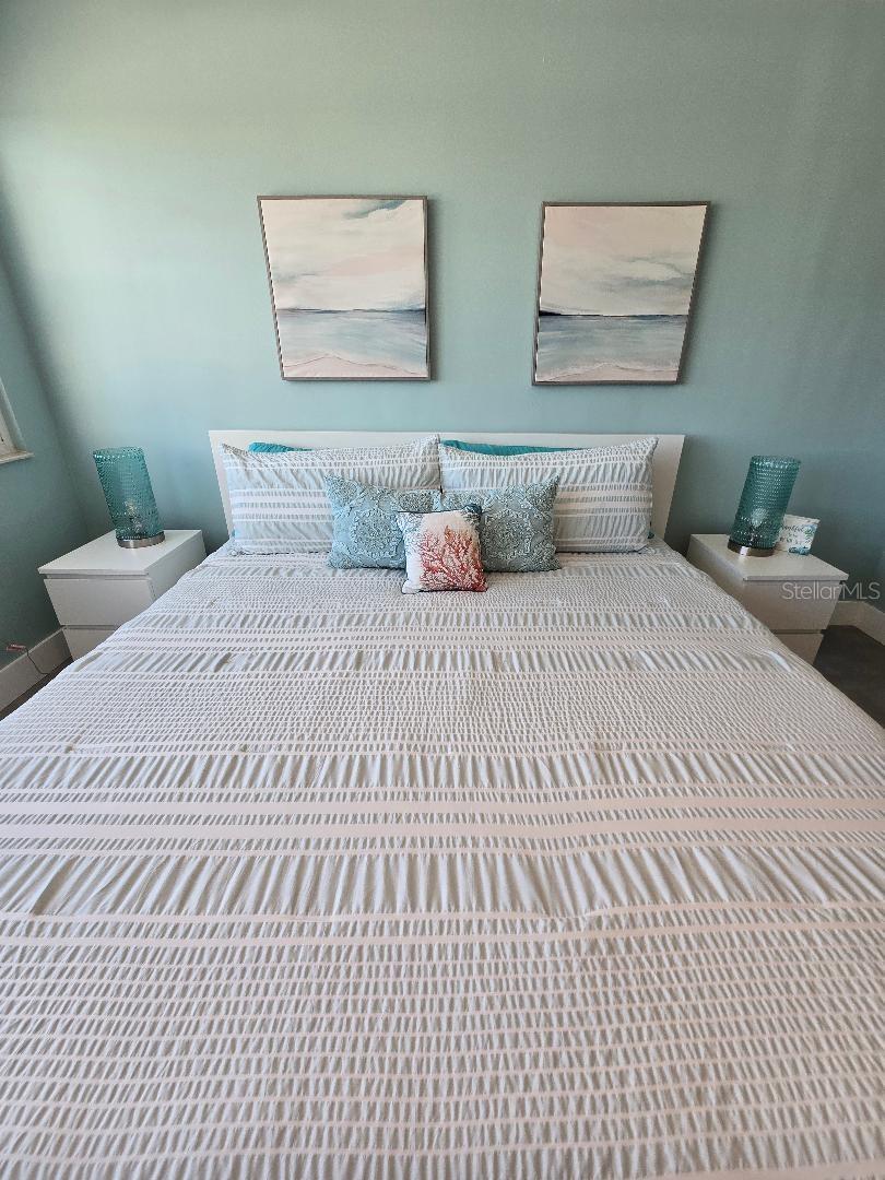 CONTINENTAL TOWERS INC CONDO - Residential