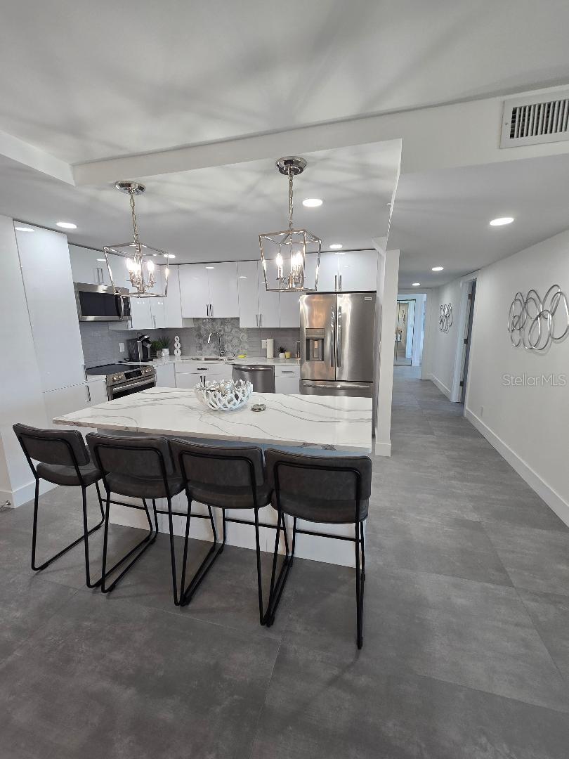 CONTINENTAL TOWERS INC CONDO - Residential