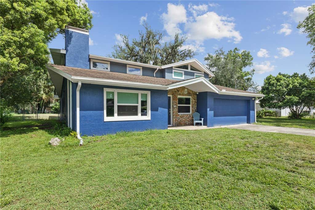 Photo of 4734 Monterey Drive, Winter Haven, FL 33880 (MLS # L4964145)