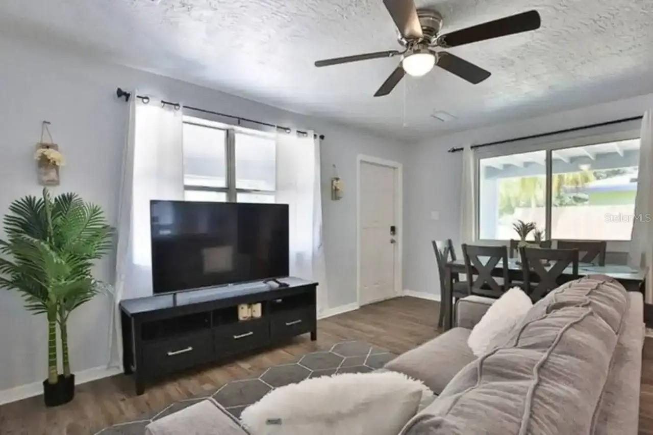 SARASOTA SPGS - Residential Lease