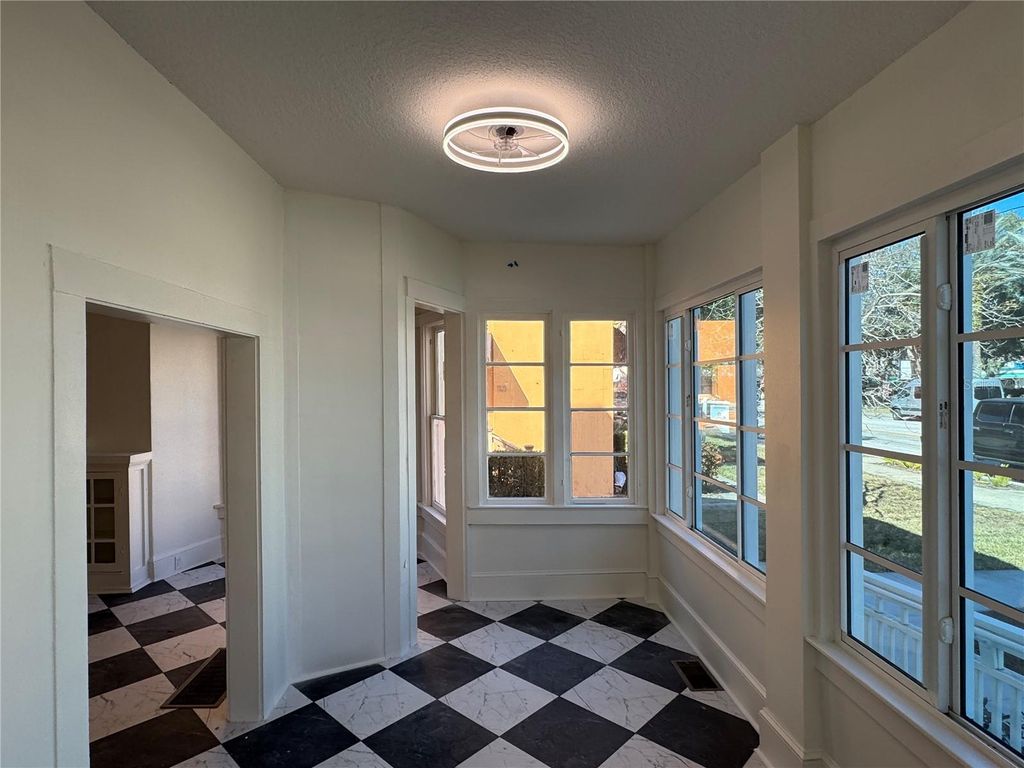 Photo of 114 Live Oak Street, New Smyrna Beach, FL 32168 (MLS # NS1087237)