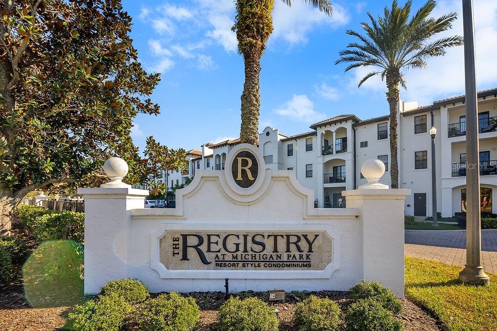REGISTRY/MICHIGAN PARK CONDO - Residential