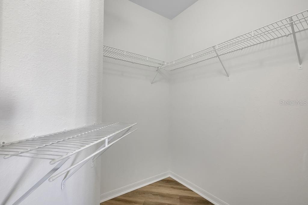 REGISTRY/MICHIGAN PARK CONDO - Residential