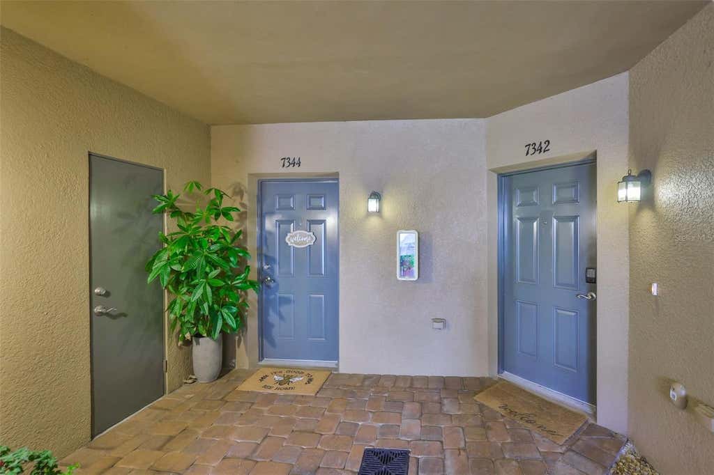 Photo of 7344 Skybird Road, Bradenton, FL 34209 (MLS # A4701885)