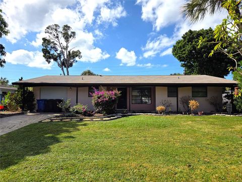 Photo of 5141 38th Street S, St Petersburg, FL 33711 (MLS # TB8442597) Photo of 5141 38th Street S, St Petersburg, FL 33711 (MLS # TB8442597)