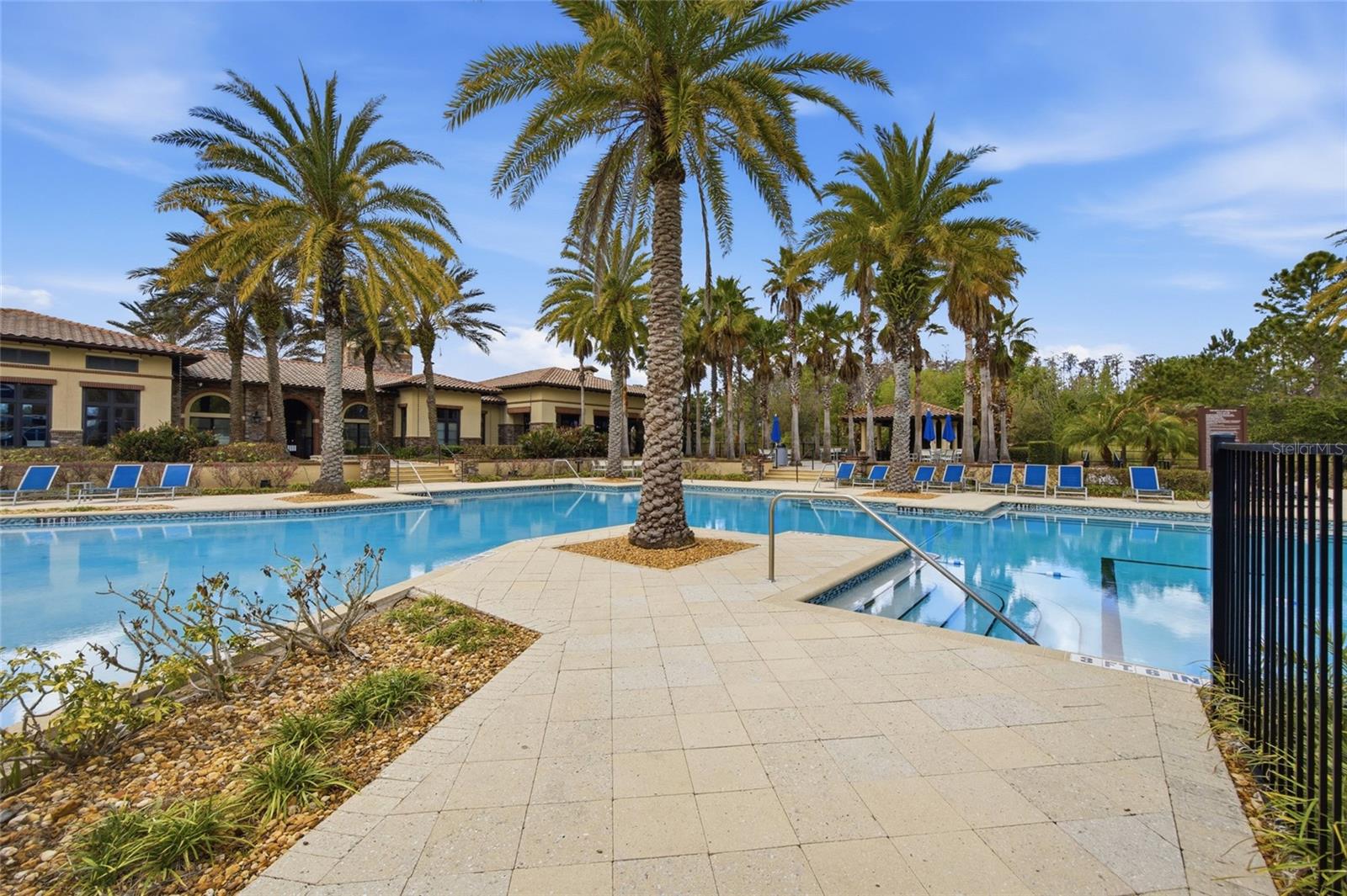 ESTANCIA - Residential