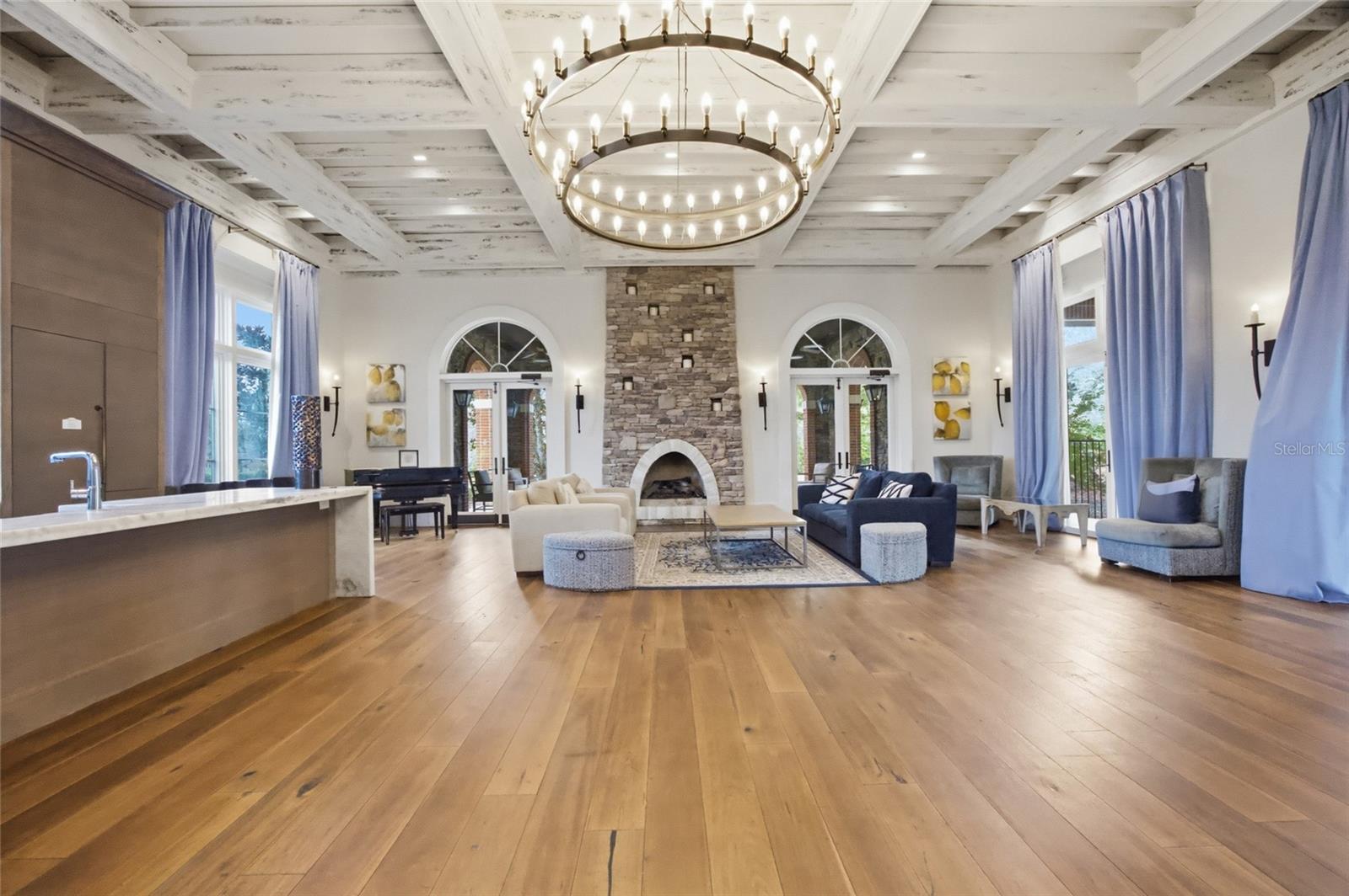 ESTANCIA - Residential