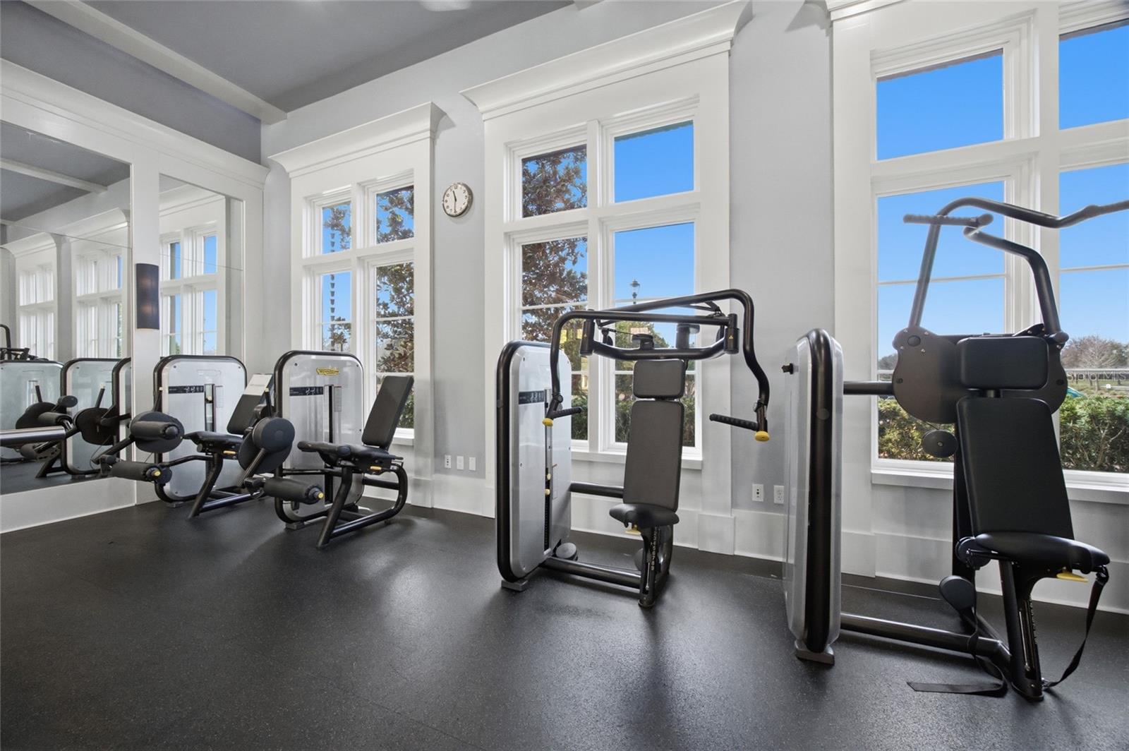 ESTANCIA - Residential