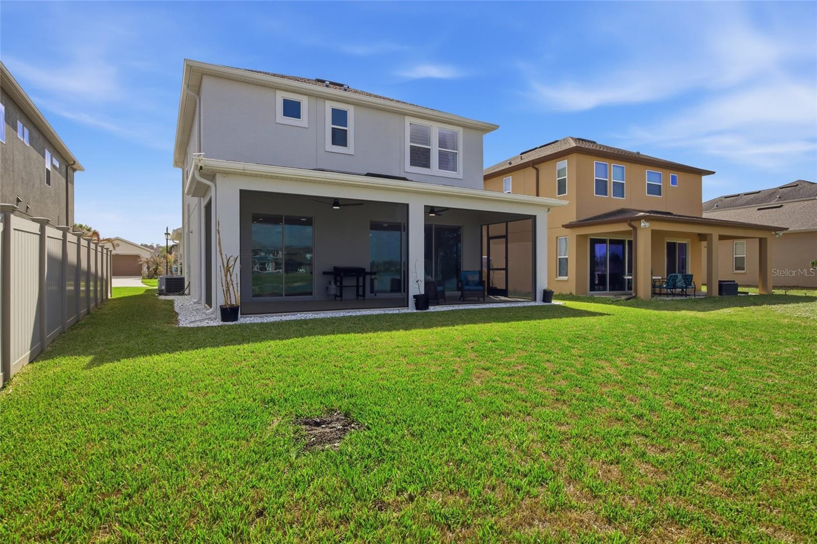 ESTANCIA - Residential