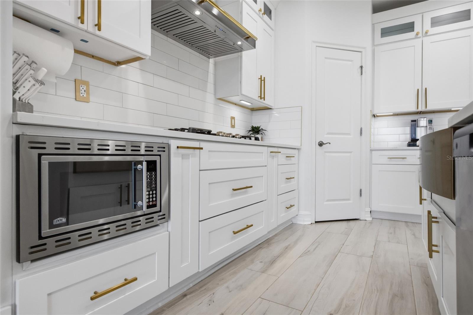 ESTANCIA - Residential