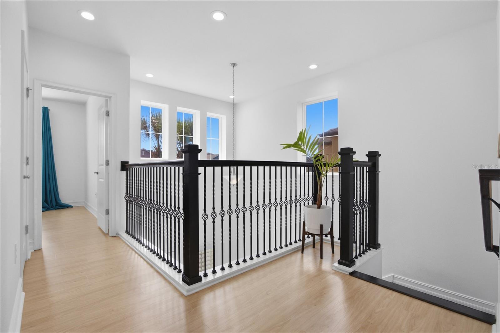 ESTANCIA - Residential