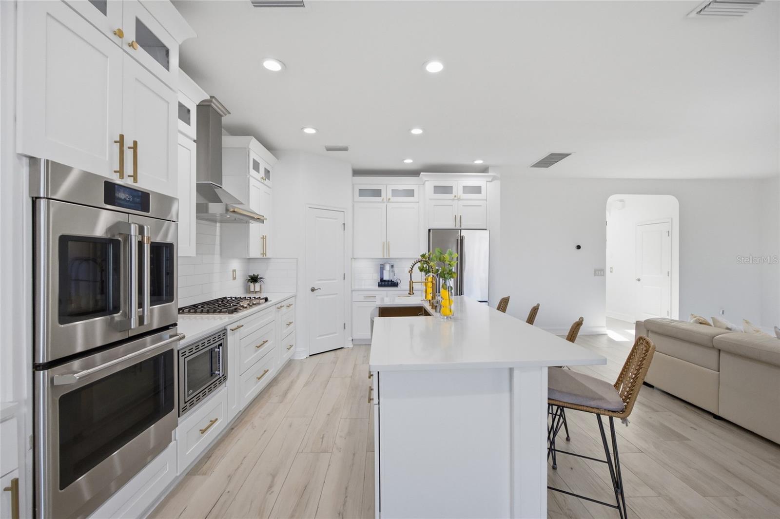 ESTANCIA - Residential