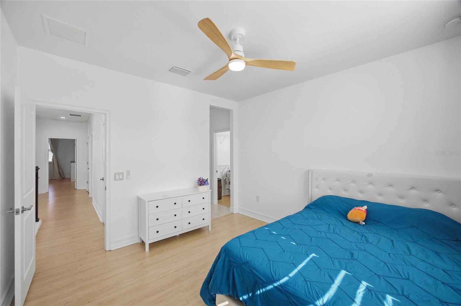 ESTANCIA - Residential