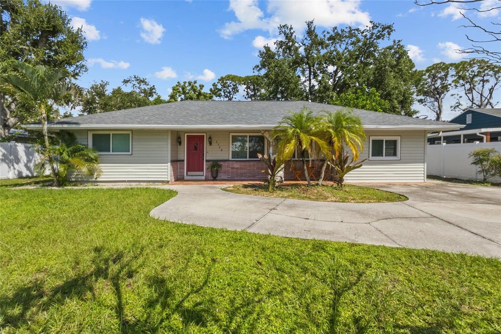 Photo of 2520 E Milmar Drive, Sarasota, FL 34237 (MLS # A4705759)