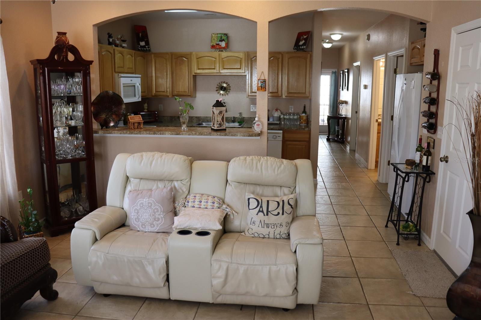 LAS VILLAS AT KENILWORTH - Residential