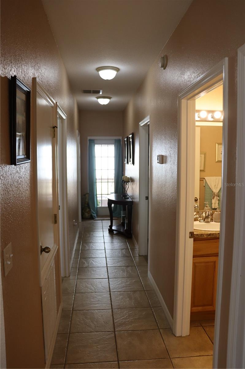 LAS VILLAS AT KENILWORTH - Residential