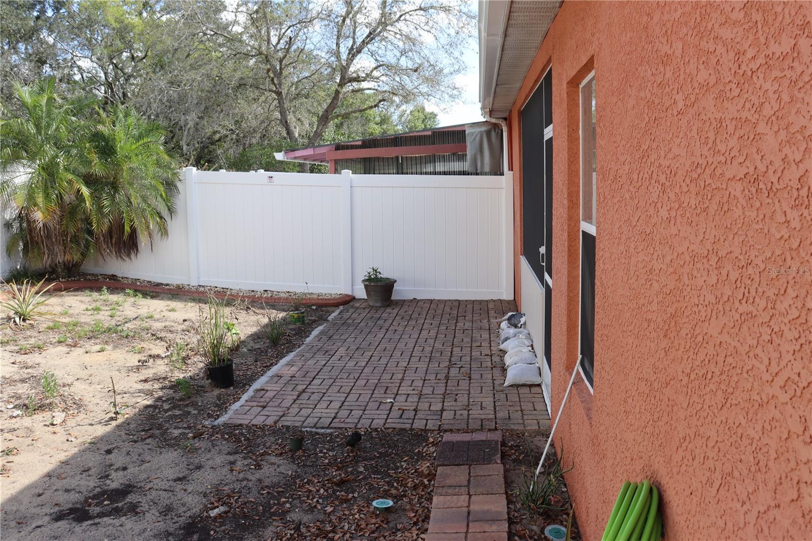 LAS VILLAS AT KENILWORTH - Residential