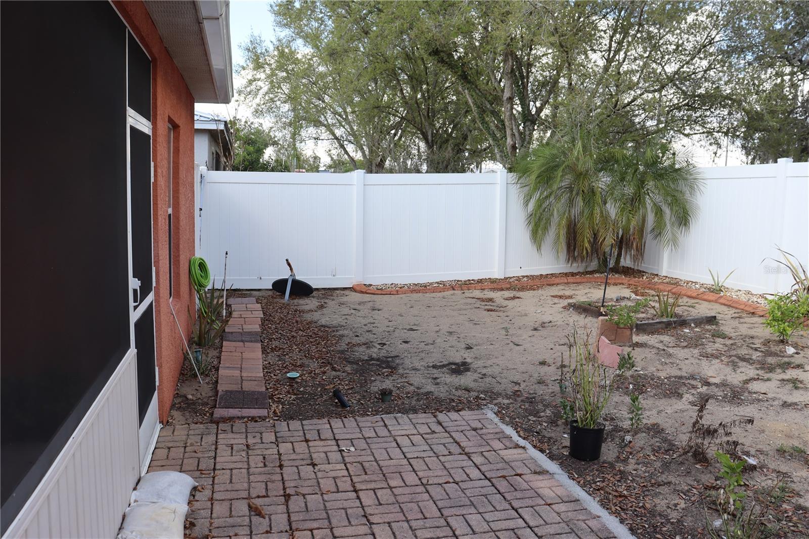 LAS VILLAS AT KENILWORTH - Residential