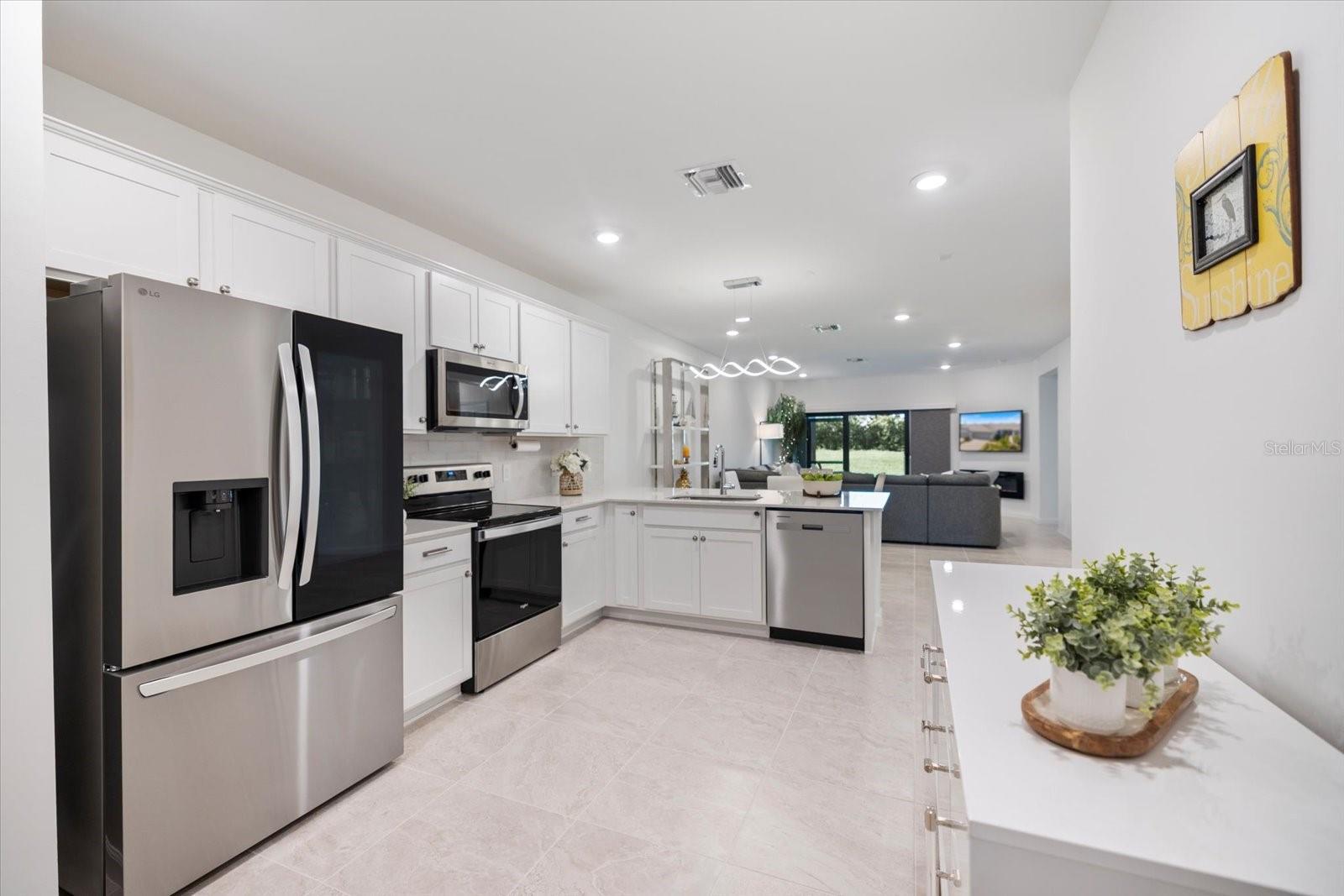 AVANTI AT WATERSIDE - Residential