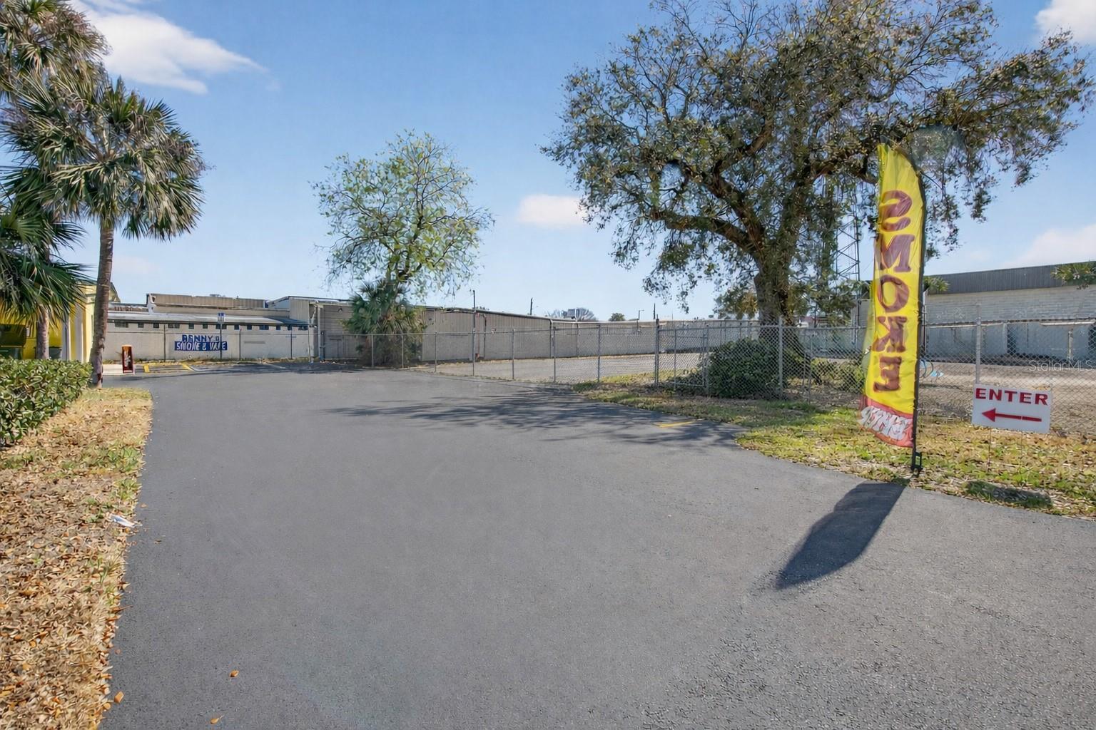 HODGMANS DAYTONA - Commercial Sale