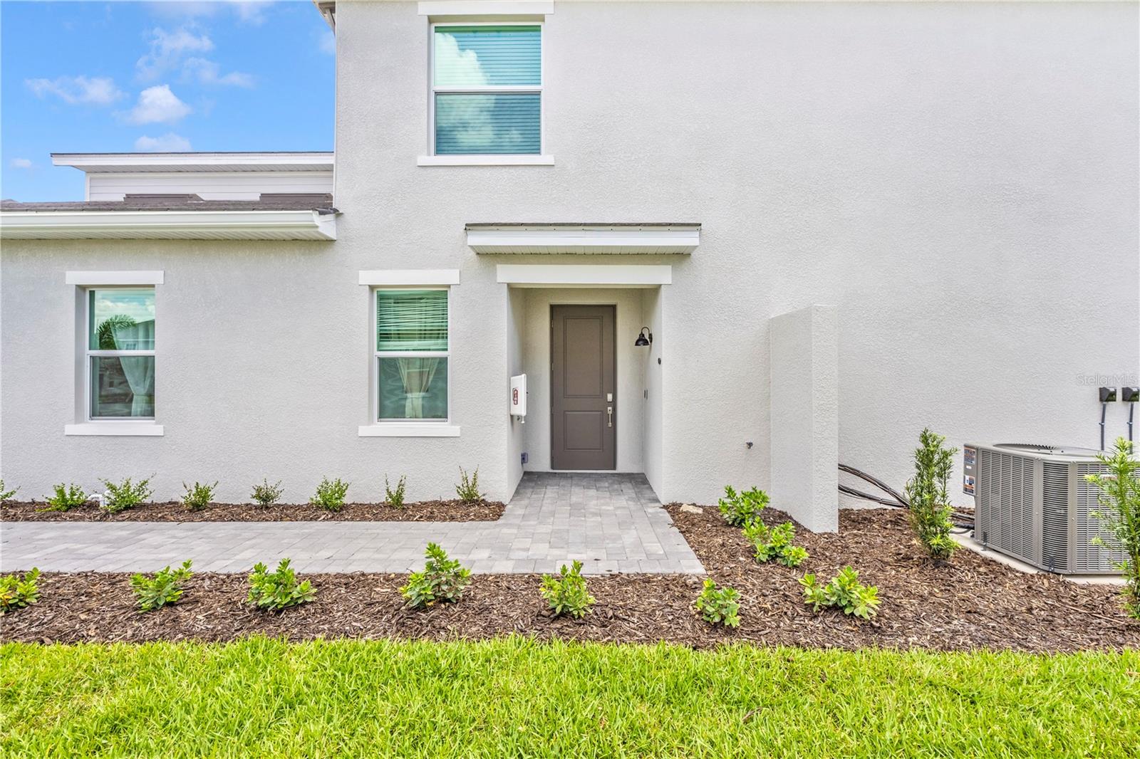 WELLEN PARK GOLF & COUNTRY CLUB - Residential Lease