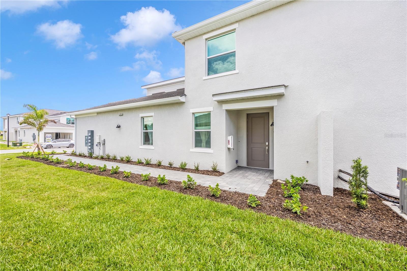 WELLEN PARK GOLF & COUNTRY CLUB - Residential Lease