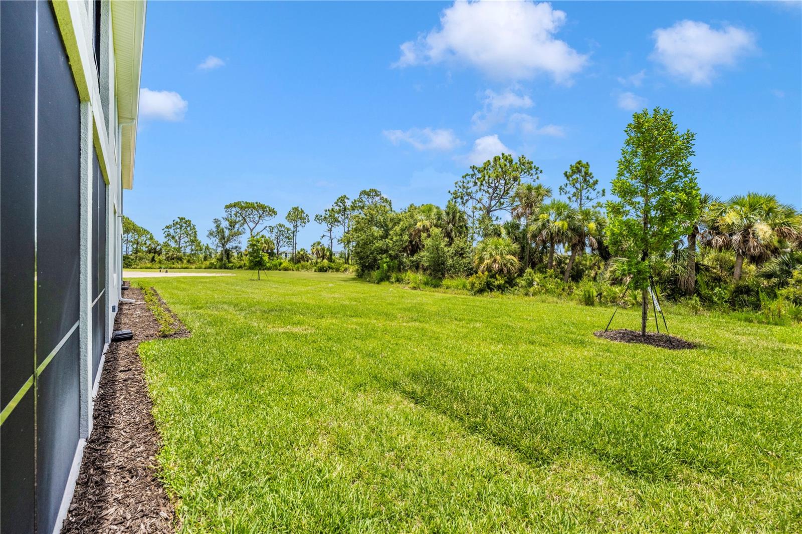 WELLEN PARK GOLF & COUNTRY CLUB - Residential Lease