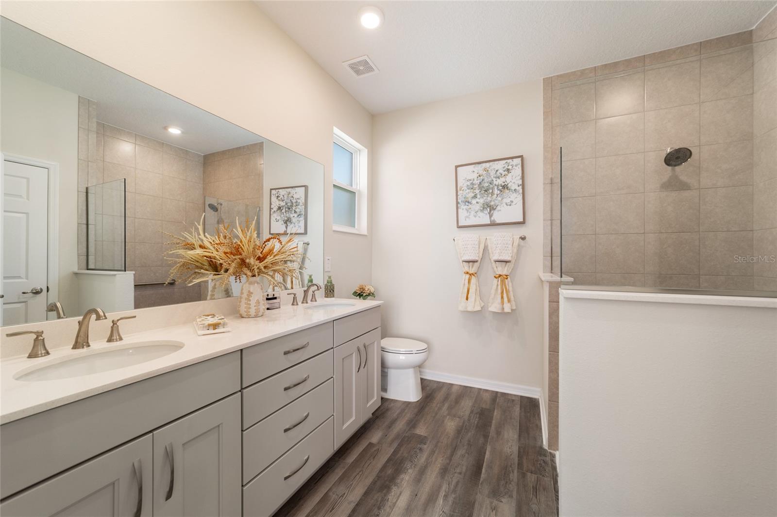 WEYBOURNE LANDING - Residential