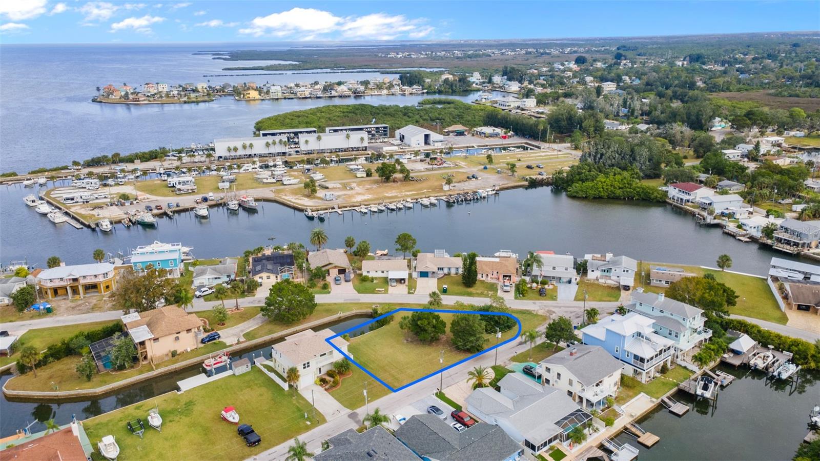 HUDSON BEACH ESTATES - Land