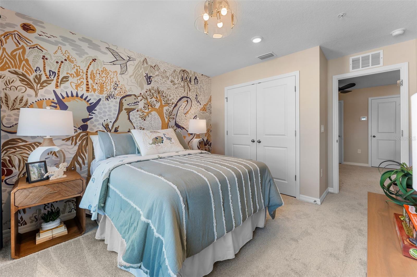 EDEN CREST TOWNHOMES - Residential