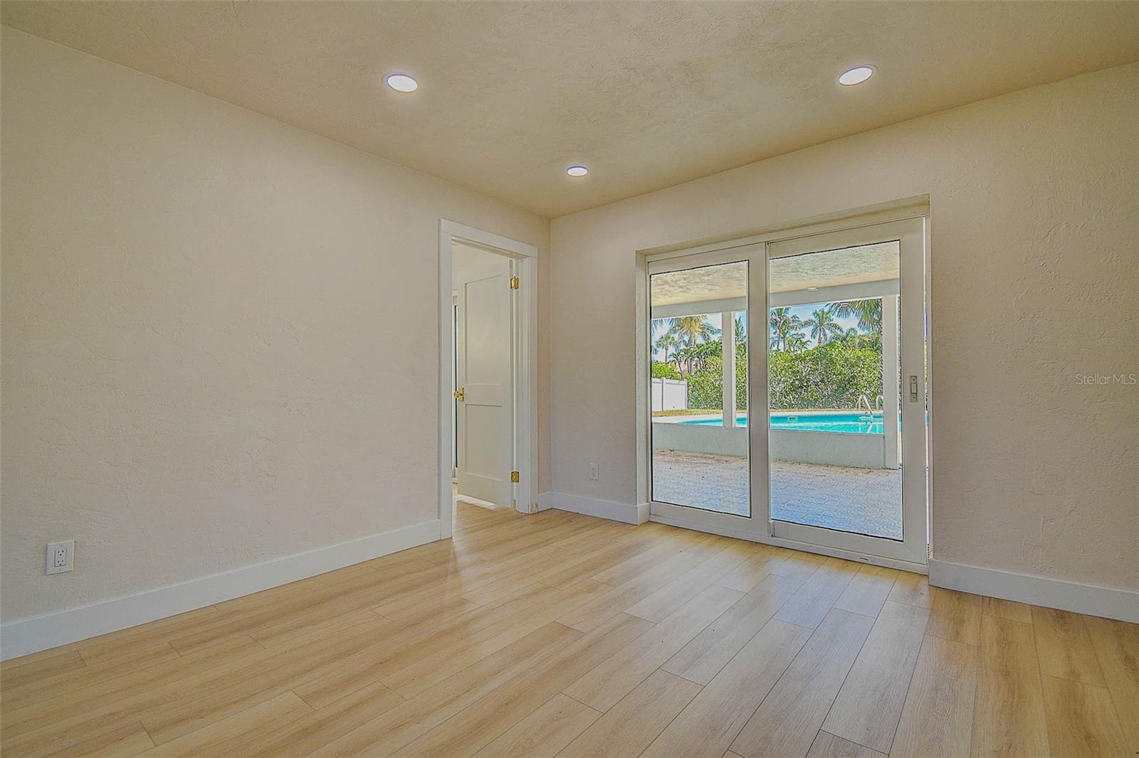 BROADWATER UNIT 2 - Residential