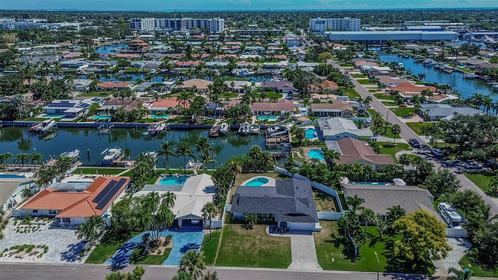 BROADWATER UNIT 2 - Residential