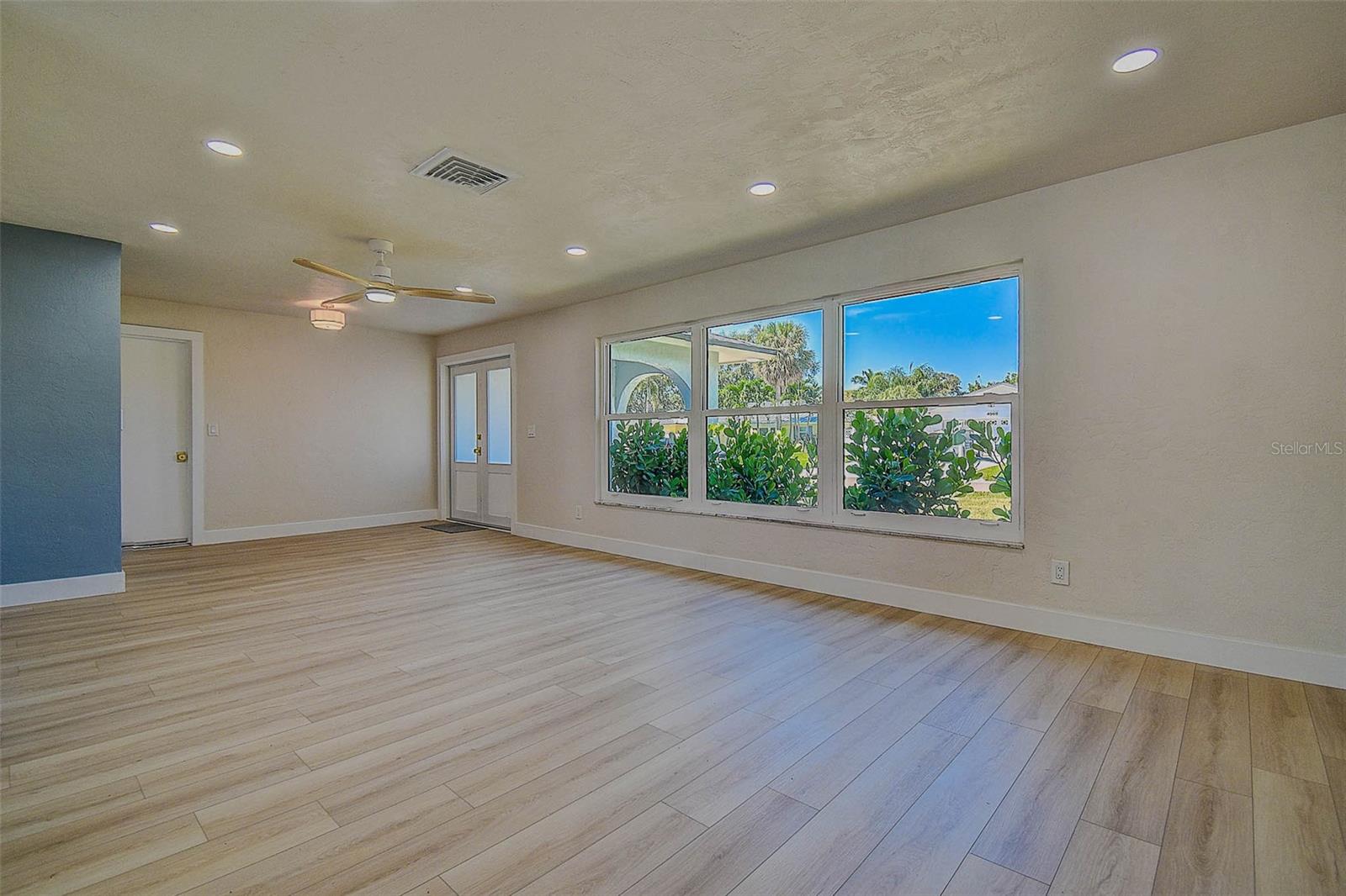 BROADWATER UNIT 2 - Residential