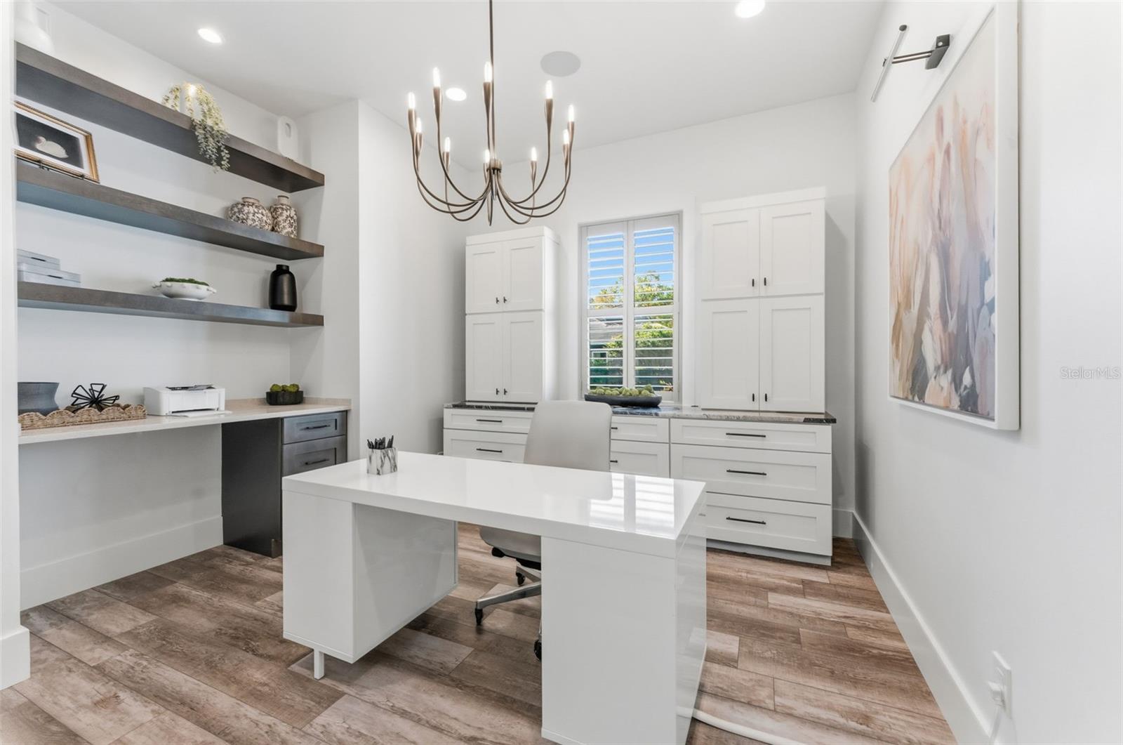 CYPRESS LAKE ESTATES - Residential