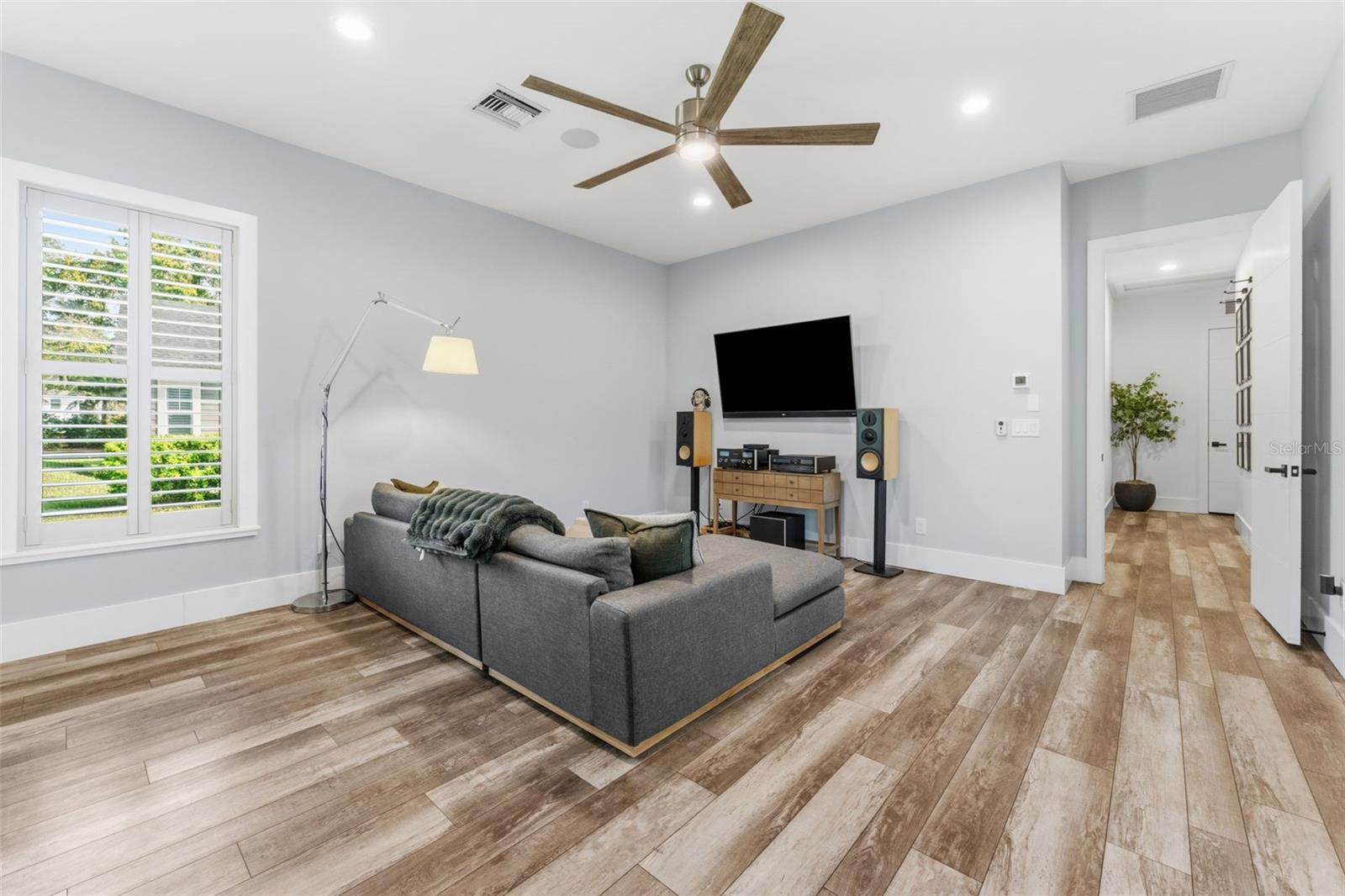 CYPRESS LAKE ESTATES - Residential