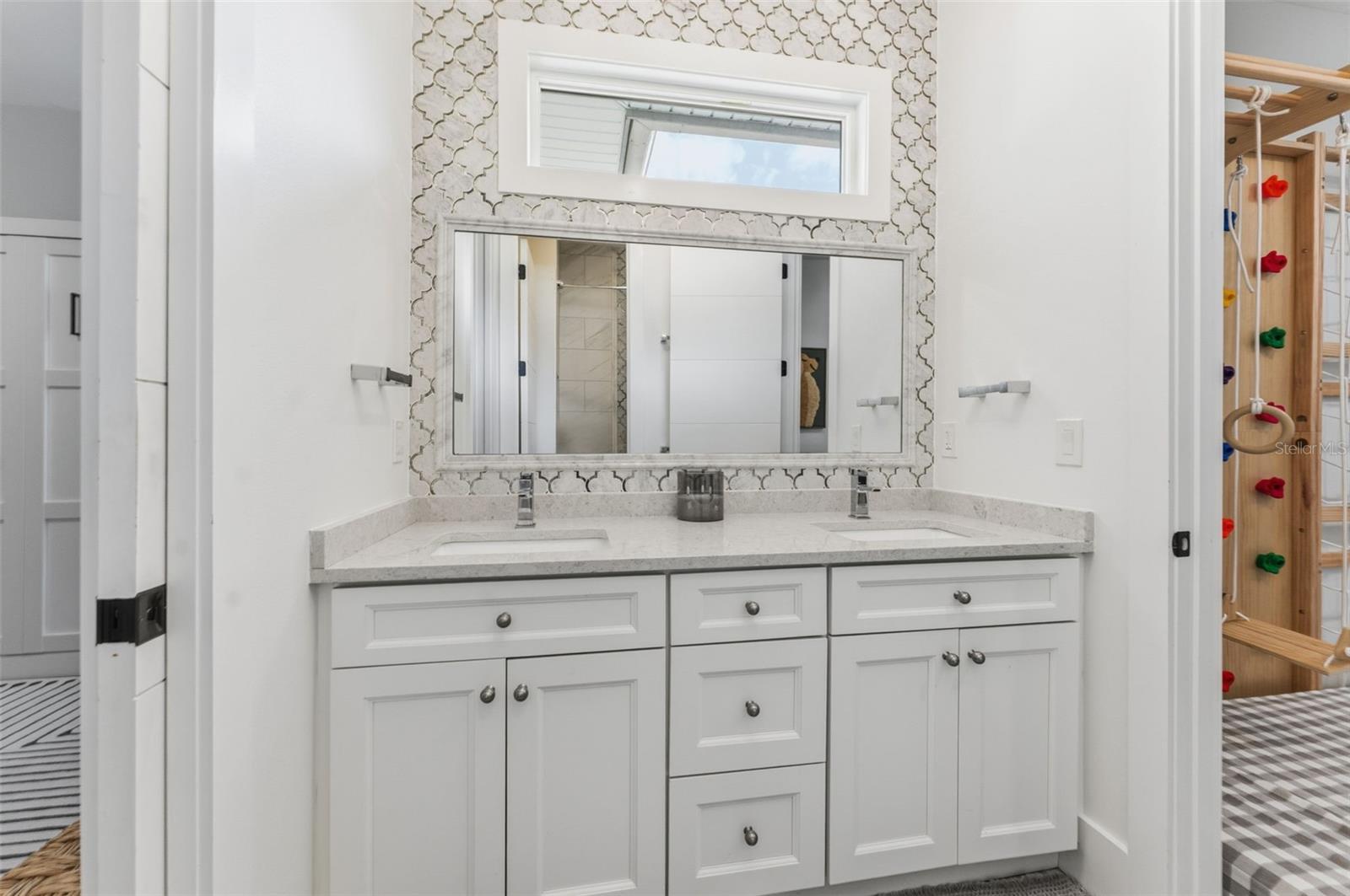 CYPRESS LAKE ESTATES - Residential