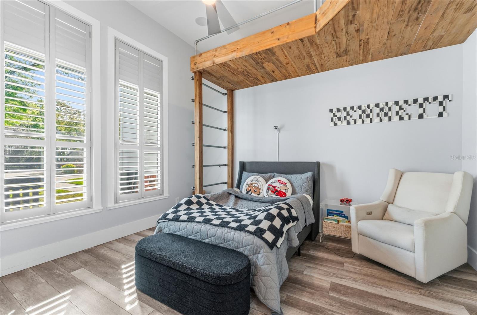 CYPRESS LAKE ESTATES - Residential