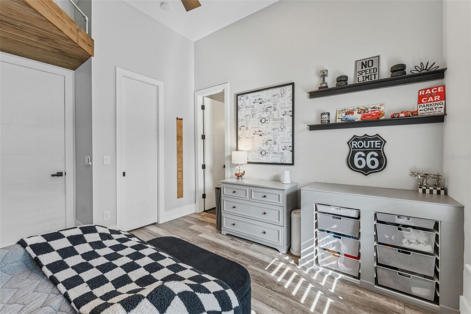 CYPRESS LAKE ESTATES - Residential