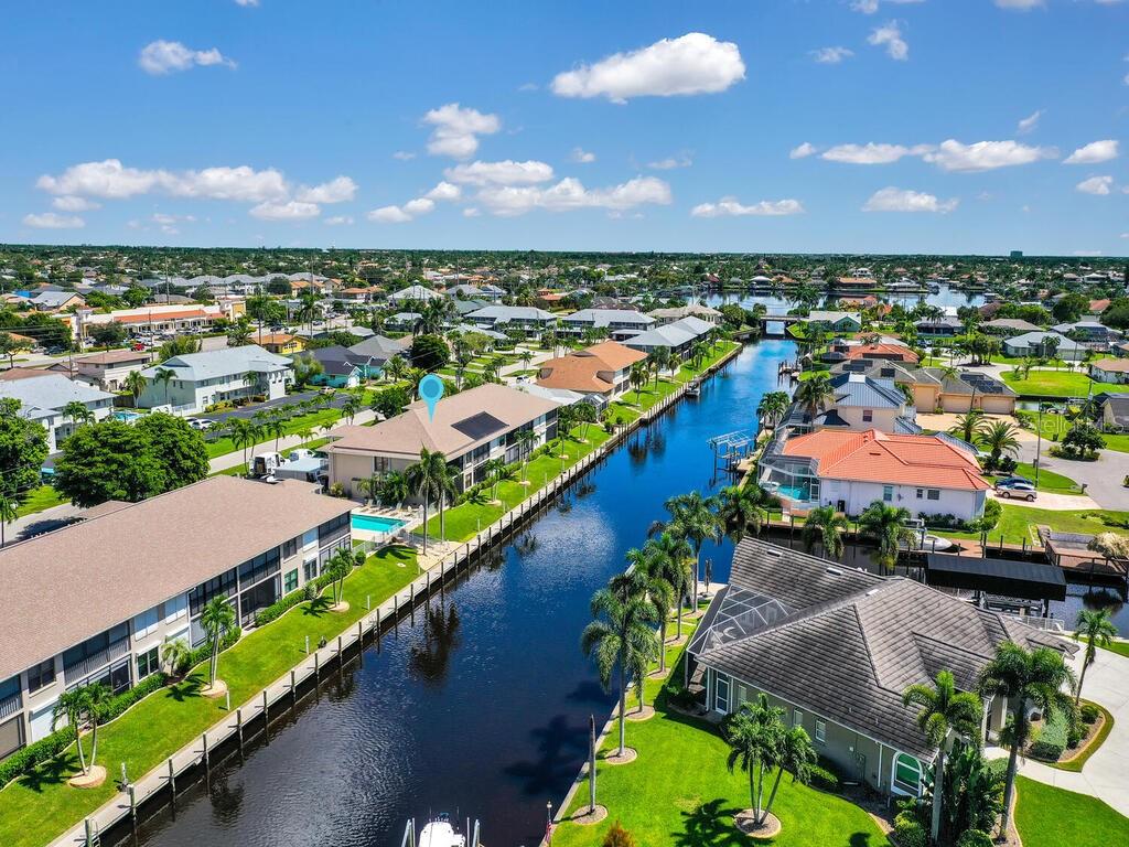 DOCKSIDE CONDO CAPE CORAL - Residential