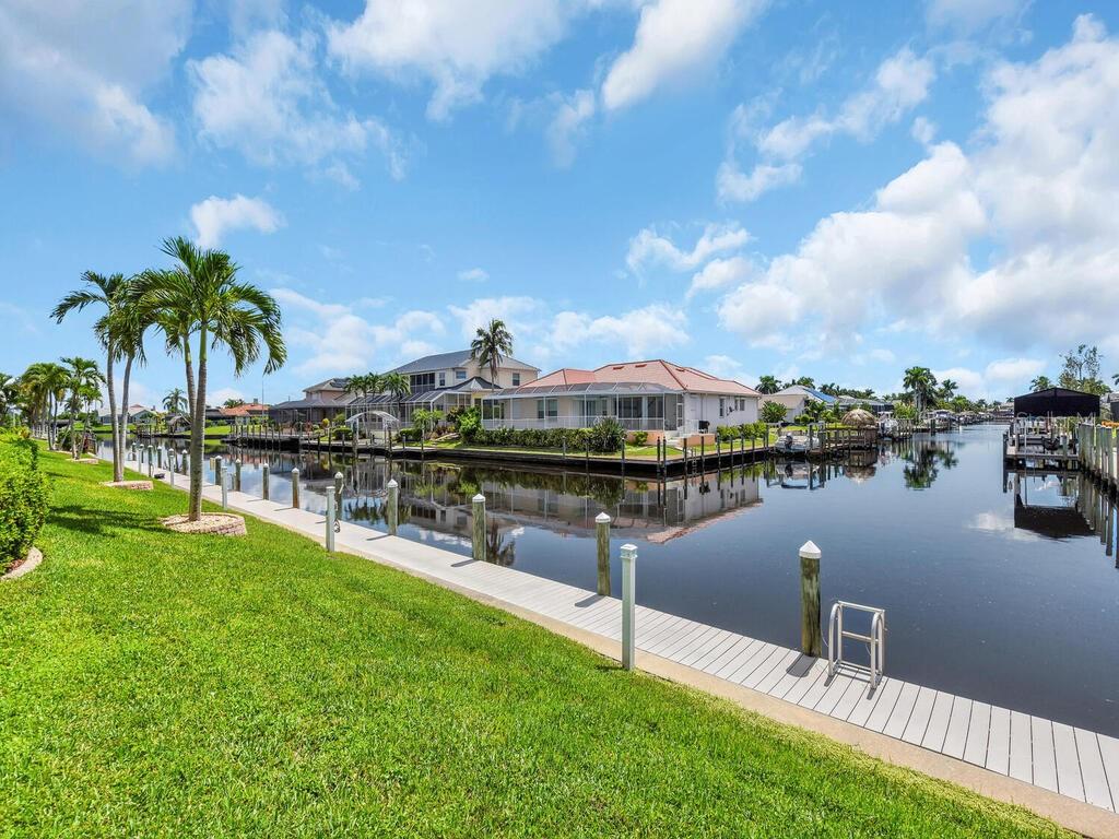 DOCKSIDE CONDO CAPE CORAL - Residential