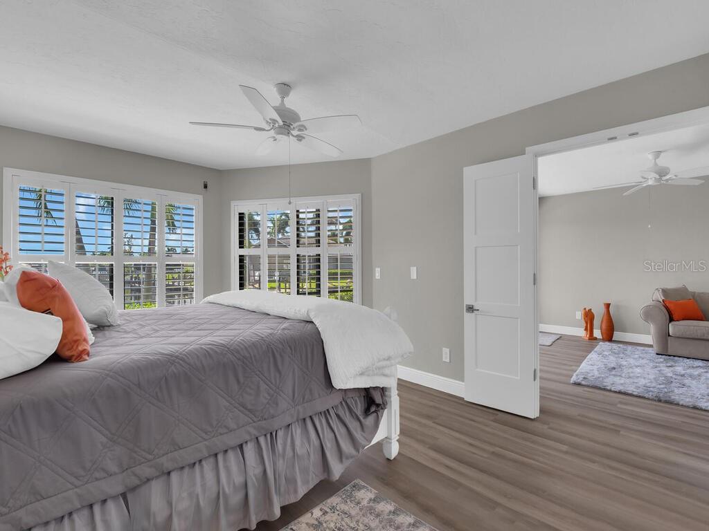DOCKSIDE CONDO CAPE CORAL - Residential
