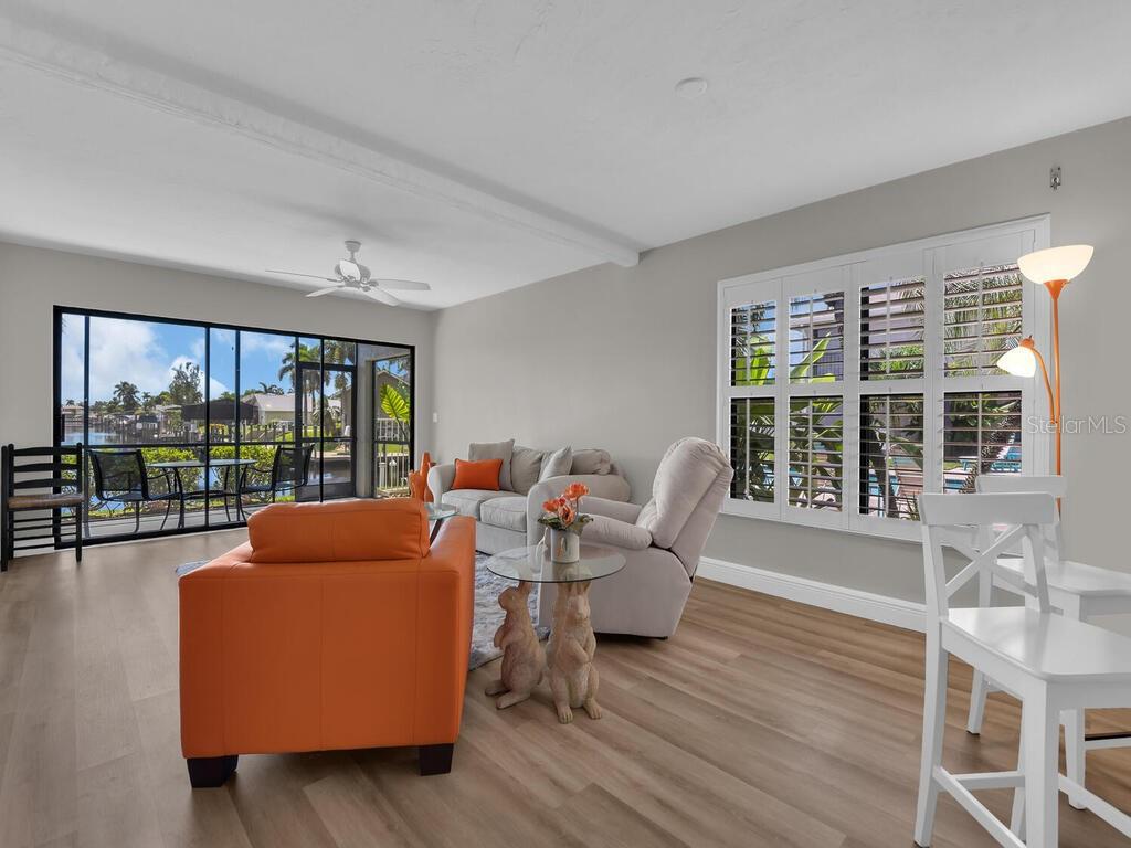 DOCKSIDE CONDO CAPE CORAL - Residential