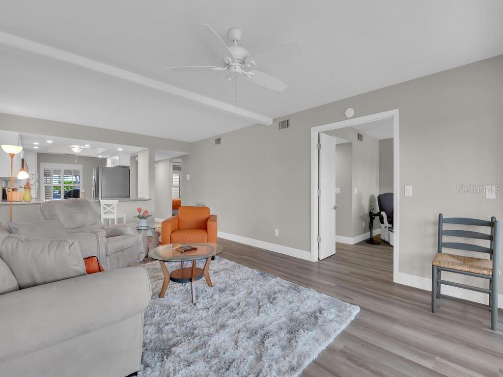 DOCKSIDE CONDO CAPE CORAL - Residential