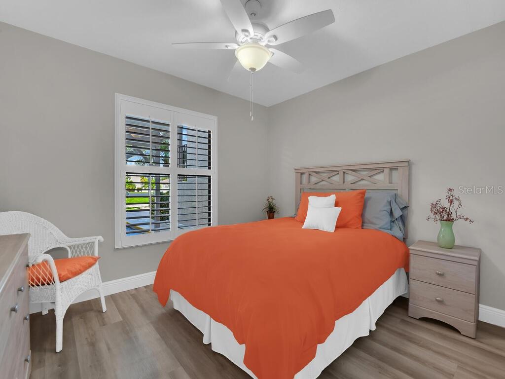 DOCKSIDE CONDO CAPE CORAL - Residential