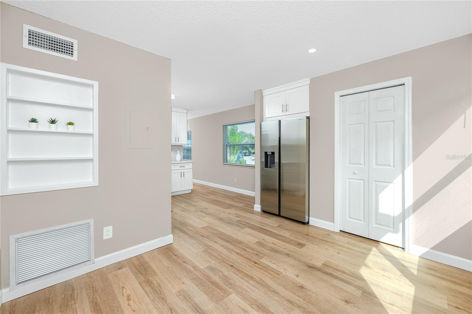 ON TOP OF THE WORLD - Residential