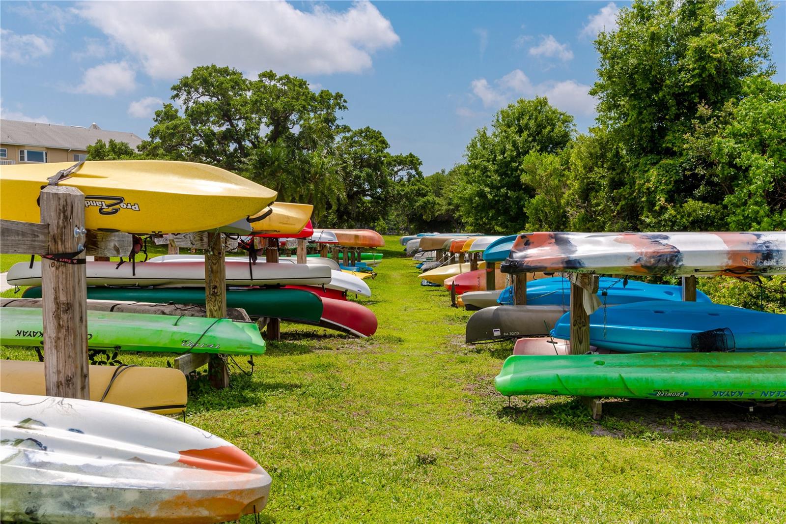 ON TOP OF THE WORLD - Residential