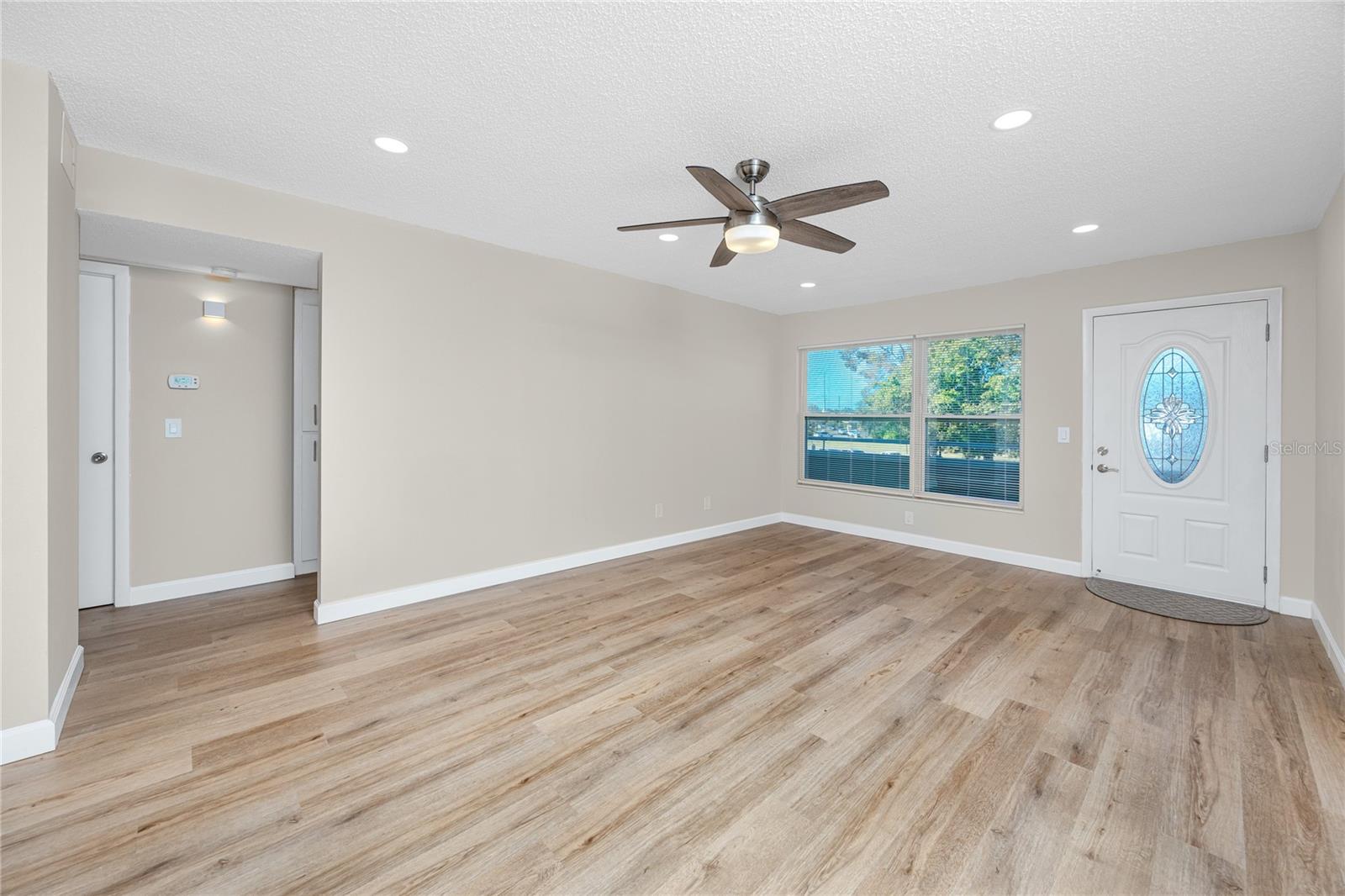 ON TOP OF THE WORLD - Residential